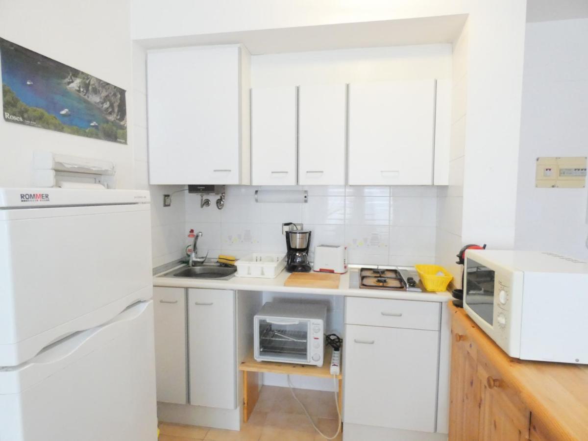 La Platja 3C Apto. Con Un Dormitorio, 200M Playa Y Plaza De Parking Roses Dış mekan fotoğraf